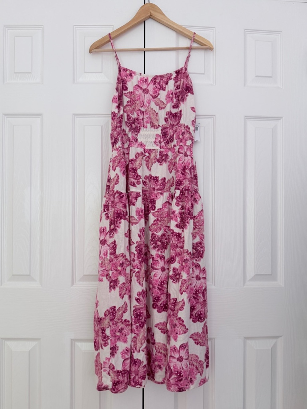 NWT Pink and White Floral Midi Dress